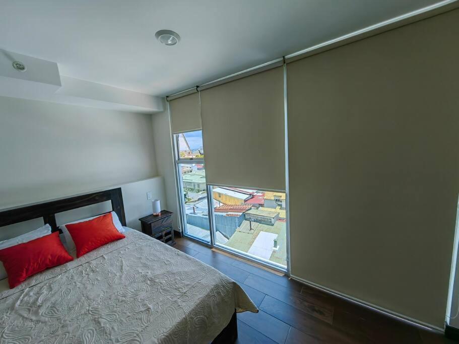 706 Torres Yoses Hermoso En Barrio Escalante Con Parqueo